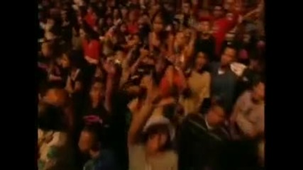 Britney Spears - Baby One More Time live 