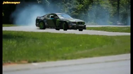 Ford Mustang Rtr - Drift vs Grip