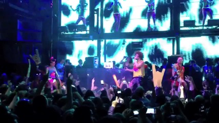 Red Foo от Lmfao представя новaта песен на Бийбър и Far East Movement - Live My Life