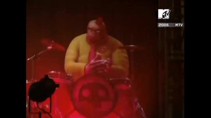 Gorillaz - Feel Good Inc ( Mtv Ema - 2005 Live) 