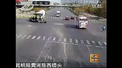 Компилация от пътно-транспортни произшествия в Китай ..