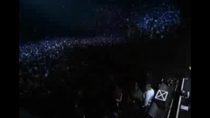 Eminem - Sing for The Moment