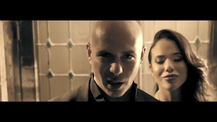 Pitbull - Piensas feat. Gente De Zona ( Официално Видео )