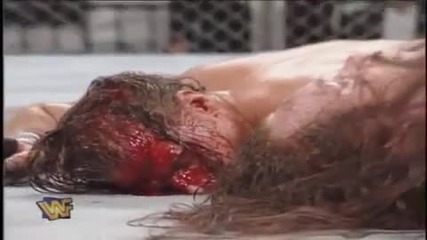 Kane си прави дебюта в Raw is War! 