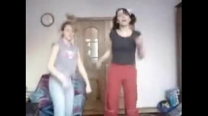 Dancing girls 