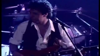 Joan Jett - I Hate Myself For Loving You [hq]