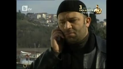 Месут се прави на снайперист