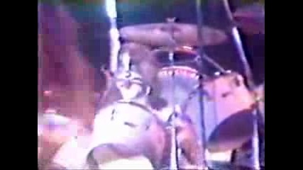 Kiss - God Gave Rock N Roll To You.flv
