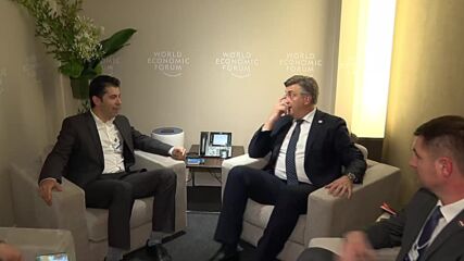 Петков разговаря с колегата си от Хърватия Андрей Пленкович