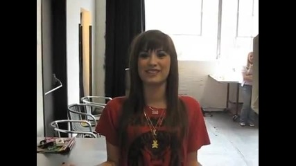 Demi Lovatoher Biggest Pet Peeve! 