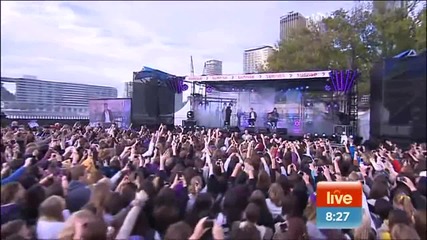 Justin Bieber - Die In Your Arms - Live In Australia 18-7-2012