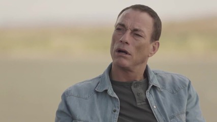 Легендата Жан - Клод Ван Дам по време на снимките на реклама за камиони