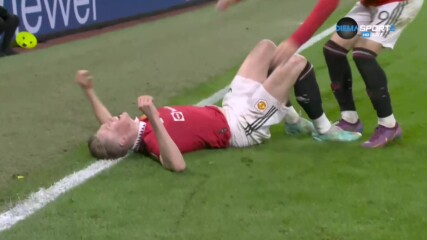 Скот МакТоминей сложи точка на спора в добавеното време