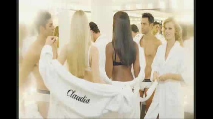 Watch to See Who Looks Better Naked Claudia Schiffer or Naomi Campbell. Sexy Top Models Go Nude! - V 