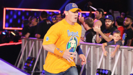 A vocal WWE Universe greets John Cena: SummerSlam 2017 (WWE Network Exclusive)