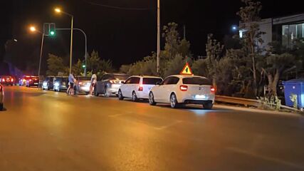 Голям пожар на Халкидики, евакуираха туристи и ограничиха движението