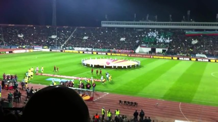 Българският футбол е жив! 37 000 Души пеят ''българи юнаци'' Преди Лудогорец - Лацио