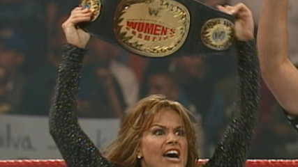Ivory vs. Debra - WWE Women's Championship Match: Raw, June 14, 1999