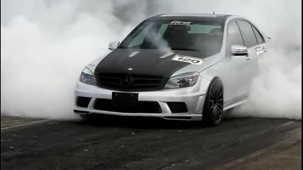Mercedes C63 Amg