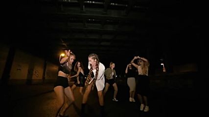 Tatjana T-bratz - Nisam Normalna ( Official Video)