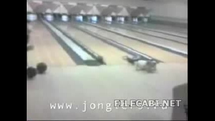 Juggling Bowling Bowls + Little Children A