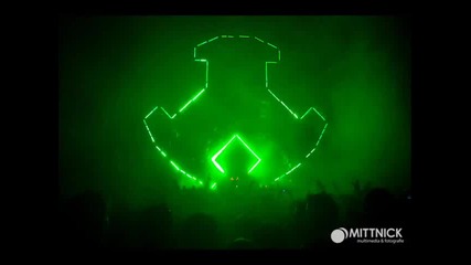 D-block & S-te-fan ft Soundcreators - Keep On Trying