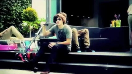 Na_na_na_exclusive_music_video_-