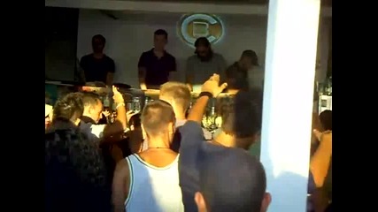 Dj Tarkan & V - Sag @ Cacao Beach 2010