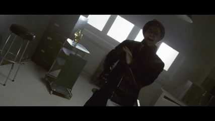 Eric Saade feat. Dev - Hotter Than Fire (official video)