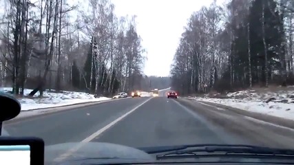 Ужасяващ Инцидент на Пътя в Русия