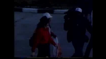 Майкъл Джексън пристига в Букурещ - 1992 година