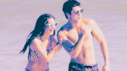 Ashley Tisdale And Zac Efron