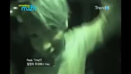 Shinee са Пияни!!! (освен Taemin) :d :d :d