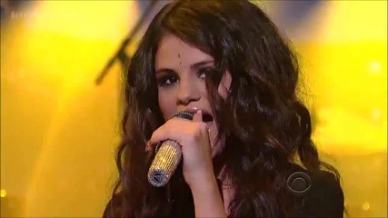 Превод!!! Selena Gomez - Come & Get It - David Letterman 4-24-13