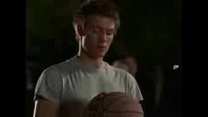 One Tree Hill S01e01