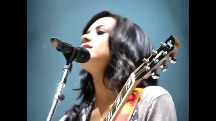 Demi Lovato Soundcheck - Two World s Collide 