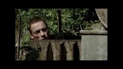 Страхотен кадър от филма 6 Куршума (2012)