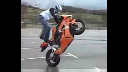 Cbr 1000 Rr - Stunt