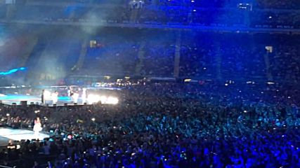 Laura Pausini - San Siro - 5 June 2016 - Nella porta accanto