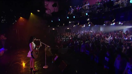 Katy Perry - Thinking Of You (live on Letterman)