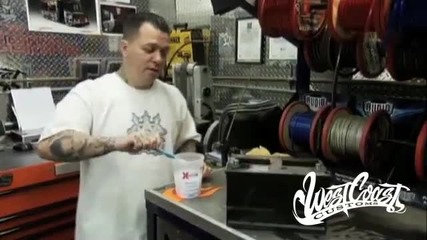West Coast Customs - Ryan Cleans a Corroded Battery 