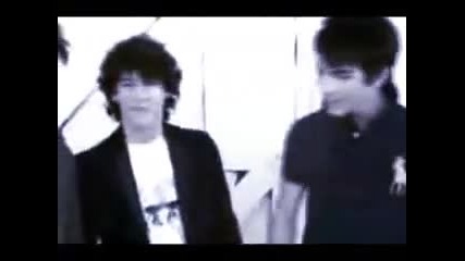 Bill Kaulitz Vs Joe Jonas 