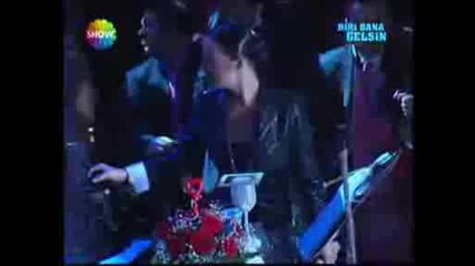 Ebru Gundes - Olumsuz Asklar