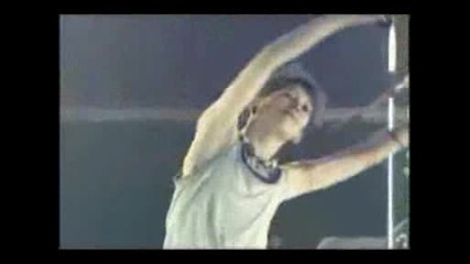 Chicken Dance By Miyavi ;)