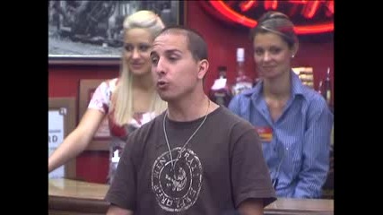 Давид забавлява Съквартирантите в ресторанта, имитирайки хъркането на Веселин - Big Brother Family 