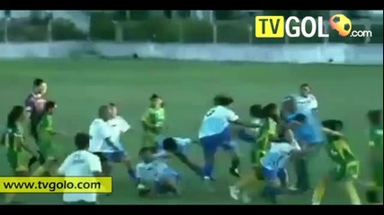 Comedy Football 2009 - (part 1 2) - Funny, humor and bizarre soccer from 2009 by tvgolo.com - Youtub