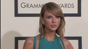 Taylor Swift Quickly Ends Twitter War With Apology