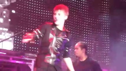Justin Bieber - Somebody To Love - M.e.n Arena