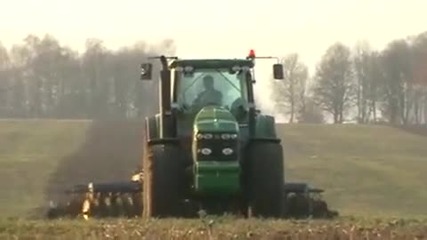 John Deere 8330