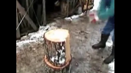 Модерна техника за цепене на Дърва през зимата ..
